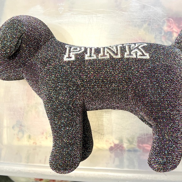 PINK VS COLLECTIBLE ICONIC PLUSH DOG LOT OF 4 - Picture 7 of 8